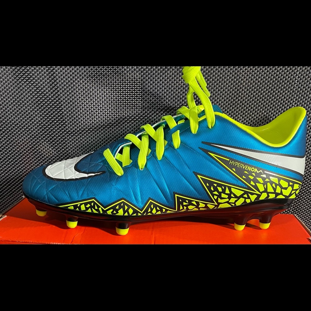 Nike Women’s Hypervenom Phln 2 FG - Soccer Cleats